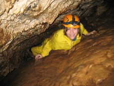 Desciende al centro de la Tierra practicando la Espeleología con Golden Moments - Málaga