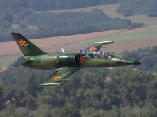 Disfruta de una experiencia inolvidable en España en un caza L-39