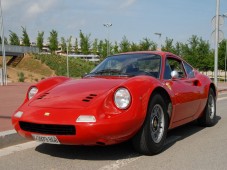 Conduce un Ferrari 246 GT DINO en carretera durante 10 minutos a un precio excepcional.