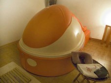Disfruta de una relajante sesión de flotación en Madrid con Golden Moments