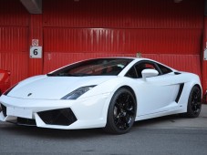 Conducir un Lamborghini Gallardo - 1 ó 3 vueltas 8 Circuitos a elegir