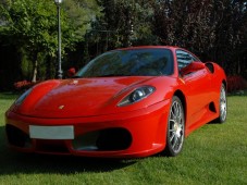 Conduce un Ferrari por carreteras catalanas20 minutos