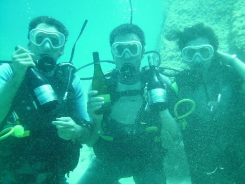VINO CAVAS SUBMARINAS vino cavas submarinas: