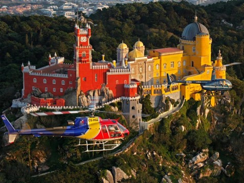 Helic&oacute;ptero Airbus AS350 &ndash; hasta 5 pasajeros (vuelo de aproximadamente 20 minutos)
