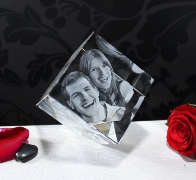 Cristal de Esquina Cortada - 80x80x80mm - 1 a 3 personas