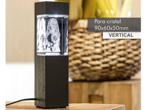 Adoquín de cristal 3D con columna de luz