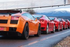 Regalo niños - Copilotaje en Circuito con Ferrari o Lamborghini