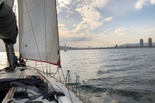 Paseo Romantico en Velero en Barcelona (6h) - 2 personas