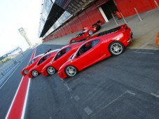 Conducir un Ferrari como un piloto profesional