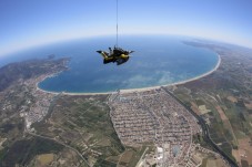 Salto en Paracaídas en Girona + Vídeo + Fotos