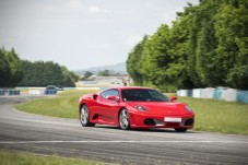 Drive a Ferrari F430 in Circuit of Braga 4 Laps