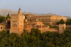 Escapada romántica en Granada (2 noches) - 2 personas