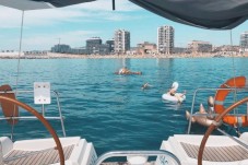 Paseo Romantico en Velero en Barcelona (4h) - 2 personas