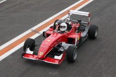 Conducir un Fórmula 2 Ferrari 3/6 vueltas