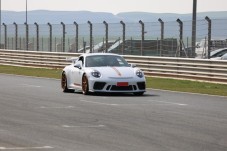 Conducir un Porsche 992 GT3 en circuito