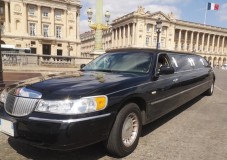 Balade en Limousine avec Champagne - Paris (75)