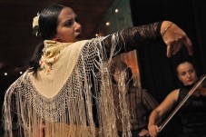 Cena y Espectáculo Flamenco en el Tablao de Sevilla - 2 personas