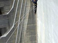 Puenting en Ticino (Suiza)