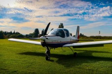 Pilotar una avioneta en la Costa Brava