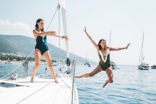 Paseo en Velero por la Costa de Barcelona