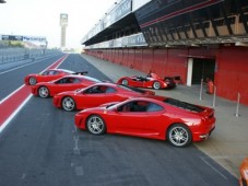 Siéntate al volante de un Ferrari F430 F1