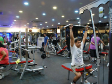 4 Ingressi Gym per una persona & soggiorno 1 notte