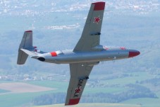 Vuelo en avión de caza, L-29 Delfín - 20 minutos - Eslovaquia