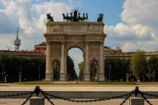 1 Noche en Milán con Visita al Teatro Museo La Scala y al Viñedo de Leonardo