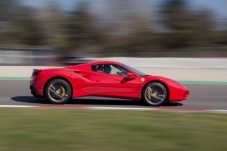 Conducir un Ferrari 488