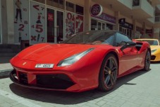 Conducir un Ferrari F8 - 1 vuelta en circuito largo