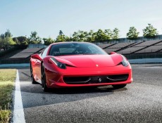 Conducir un Ferrari